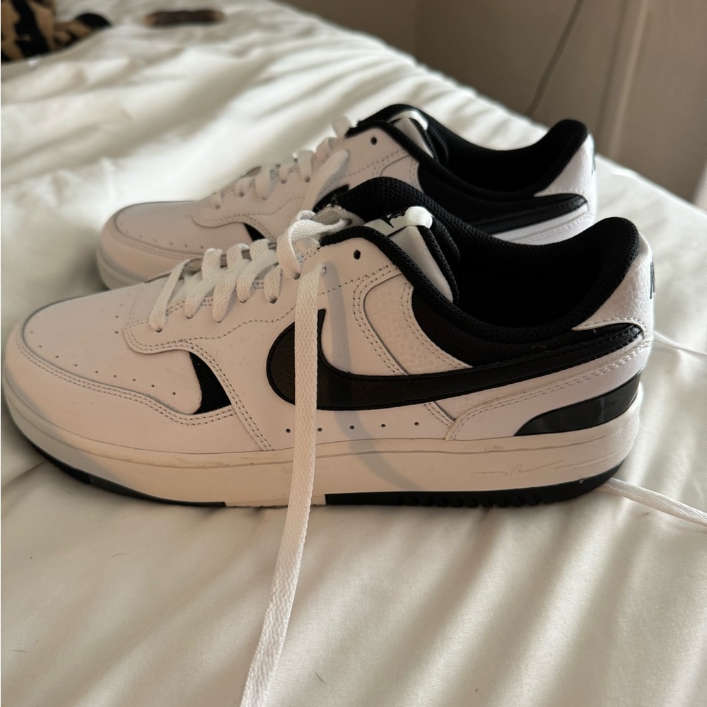 Nike GAMMA force Worn 2 times